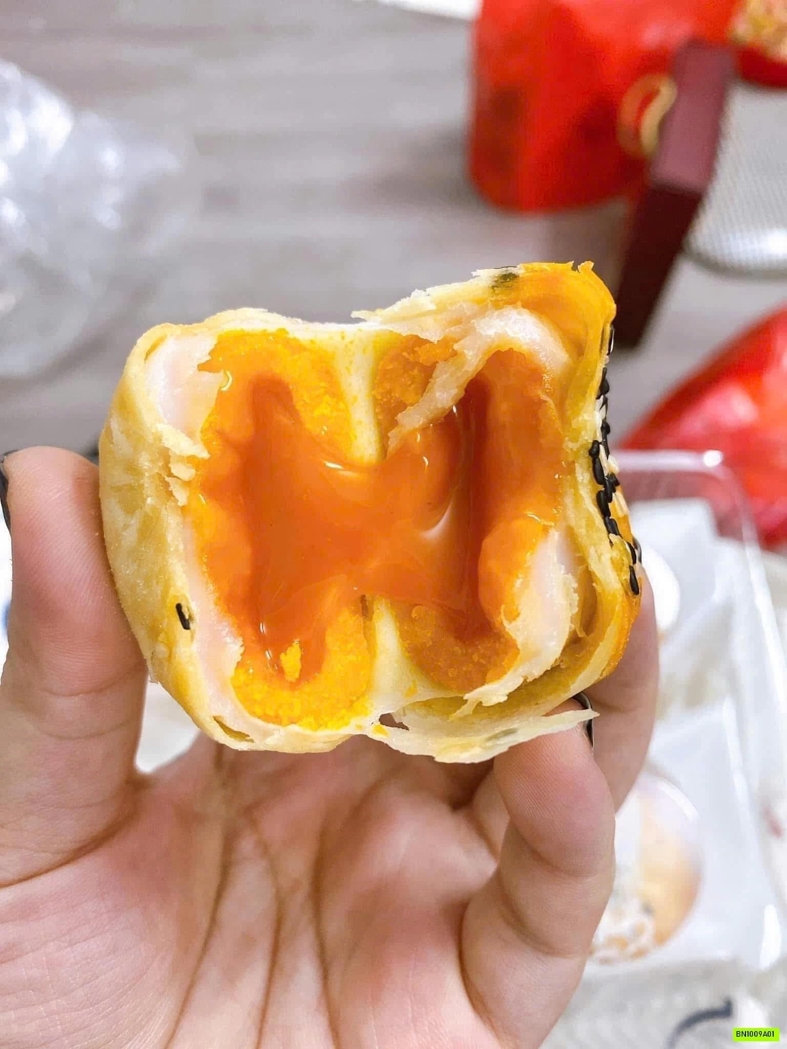 BÁNH TRỨNG CHẢY LIU XIN SU