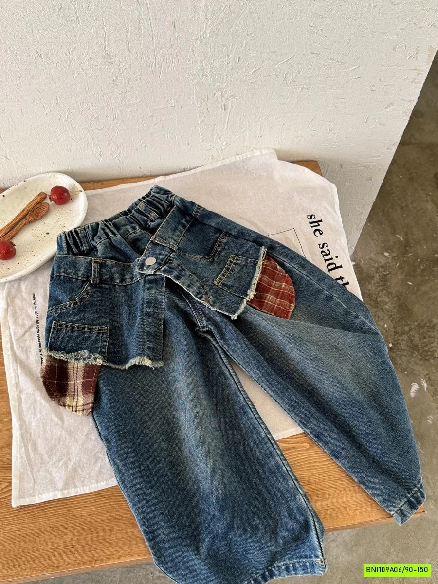 QUẦN JEANS ỐNG RỘNG KÈM VẠT TUA RUA