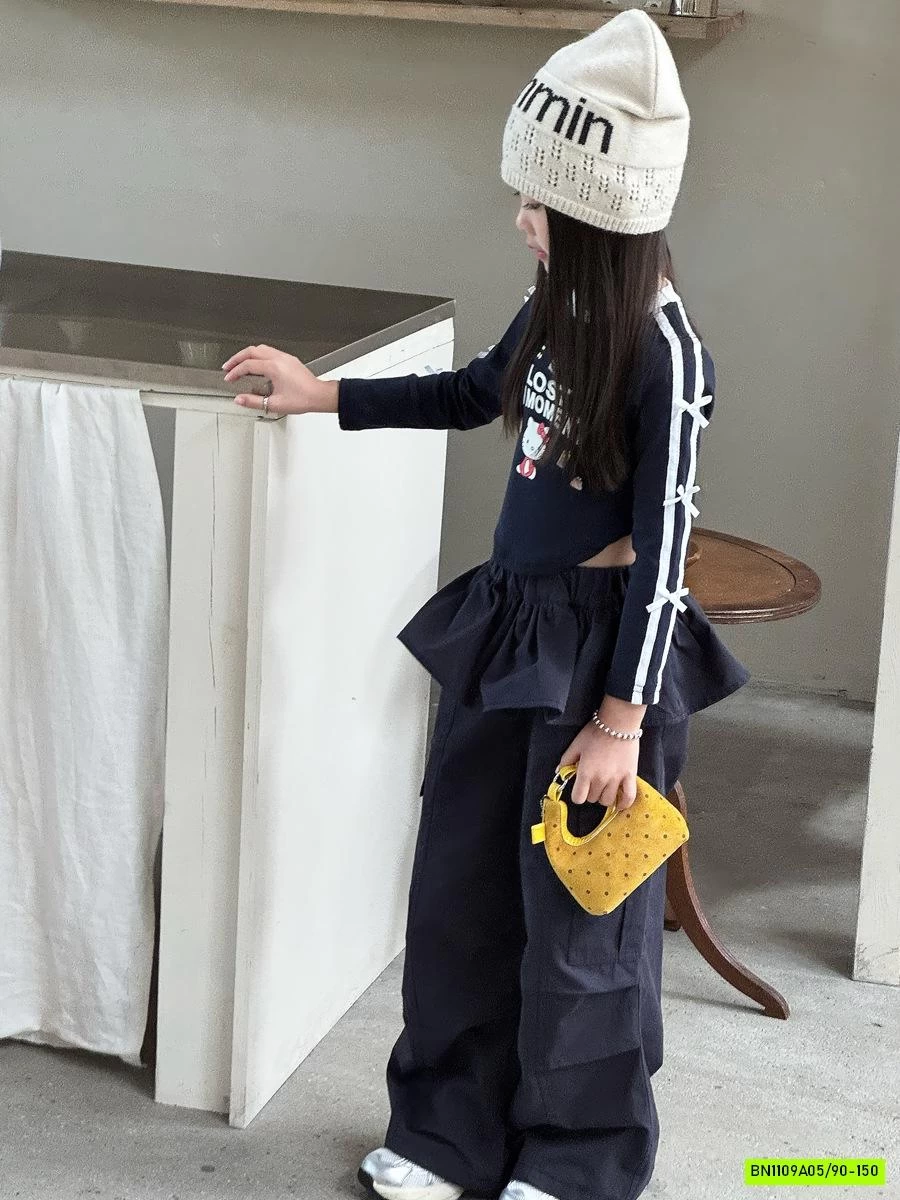 CROPTOP KITTY ĐUÔI TÔM