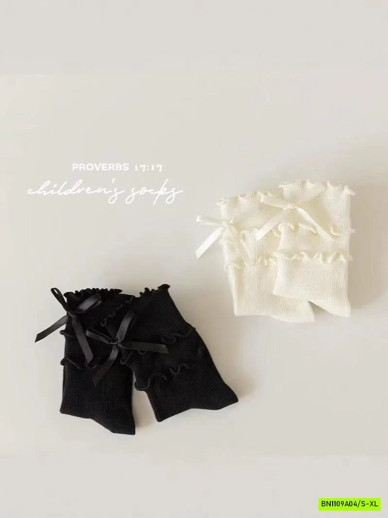 TẤT CAO CỔ VIỀN BÈO GẮN NƠ BÉ GÁI