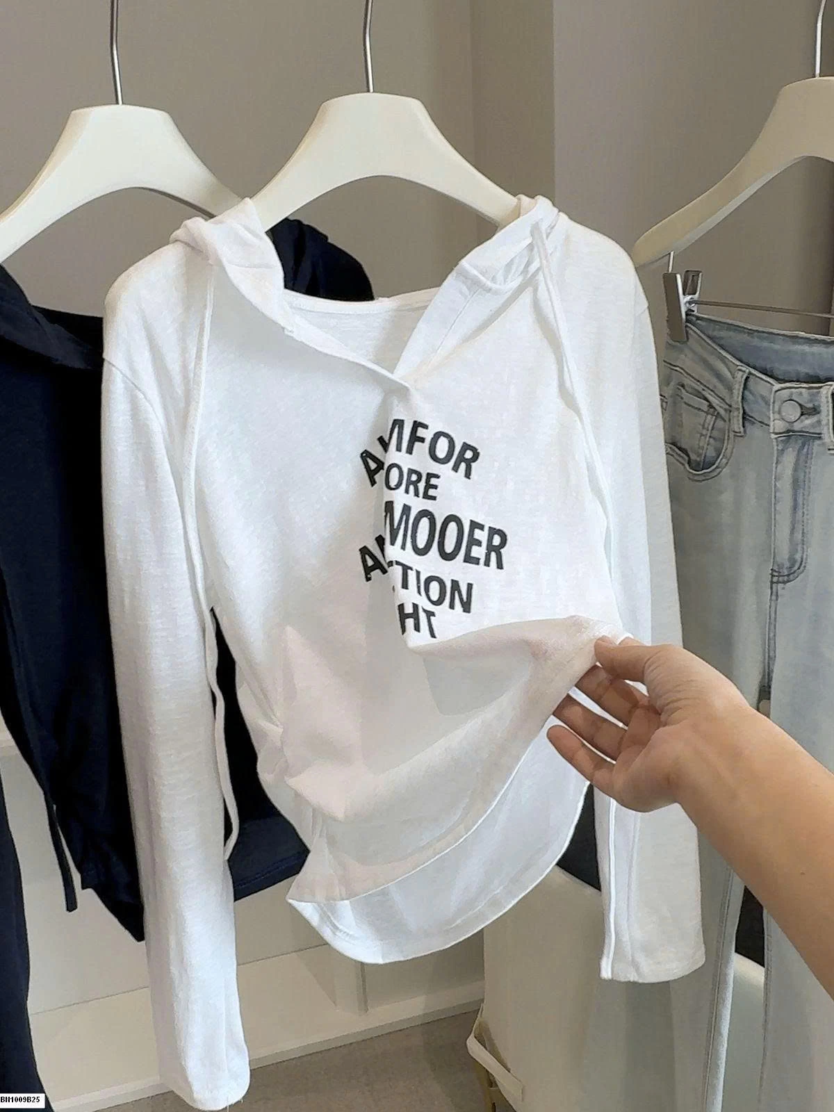 ÁO CHỮ DÀI TAY LIỀN MŨ RÚT EO