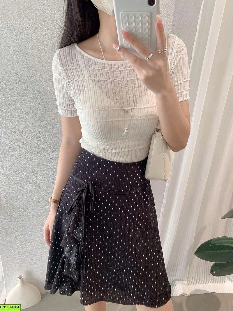 CHÂN VÁY CHẤM BI
