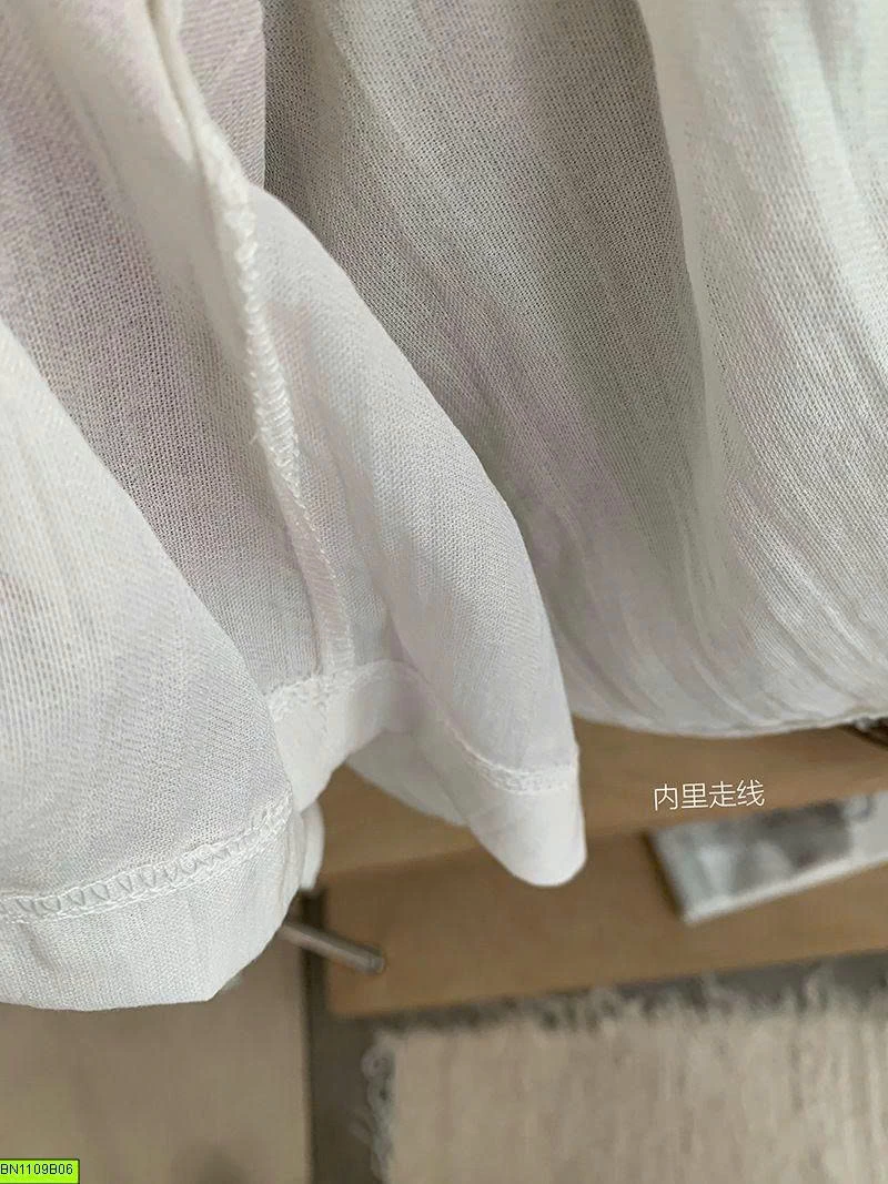 SƠ MI THÔ NHÚN NGỰC