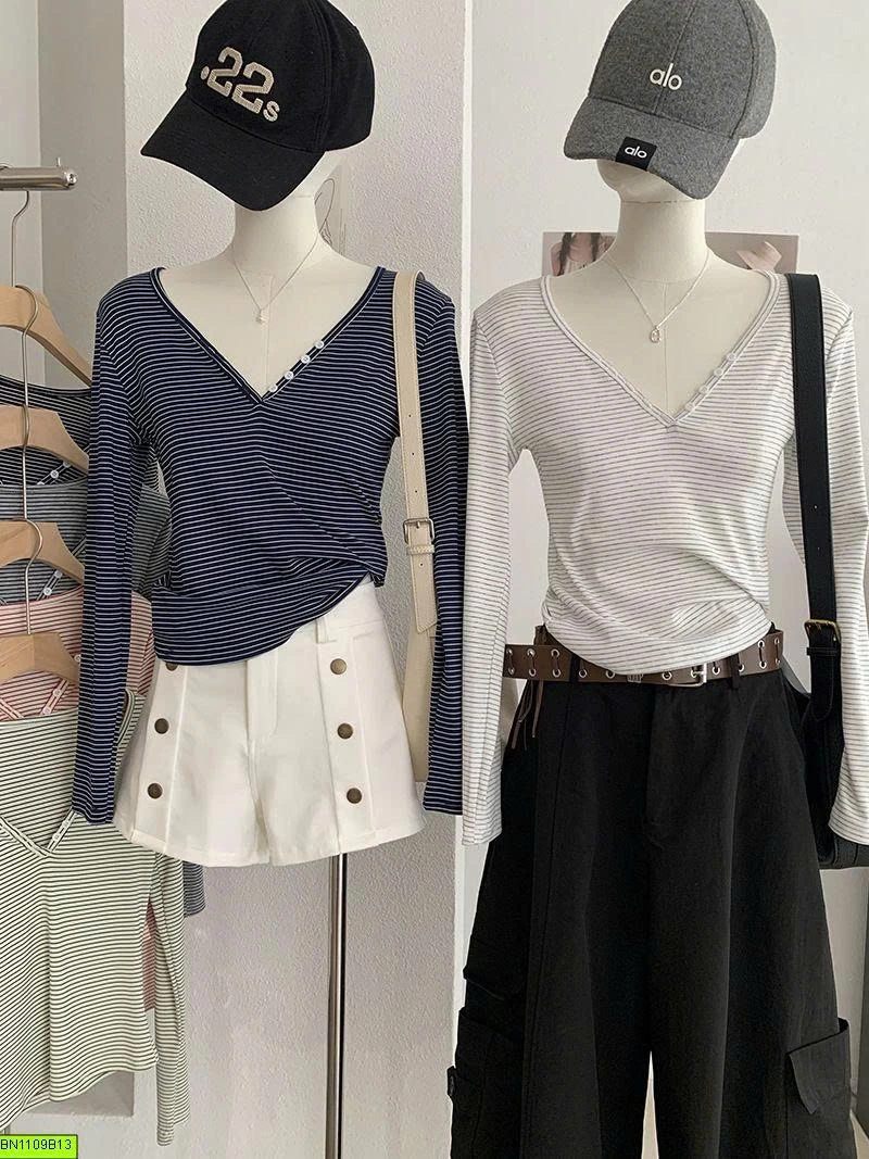 ÁO THUN KẺ NHỎ CỔ V SÂU