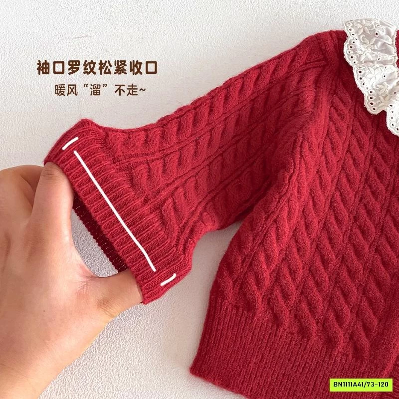 KHOÁC LEN ĐỎ BÉ GÁI CỔ REN