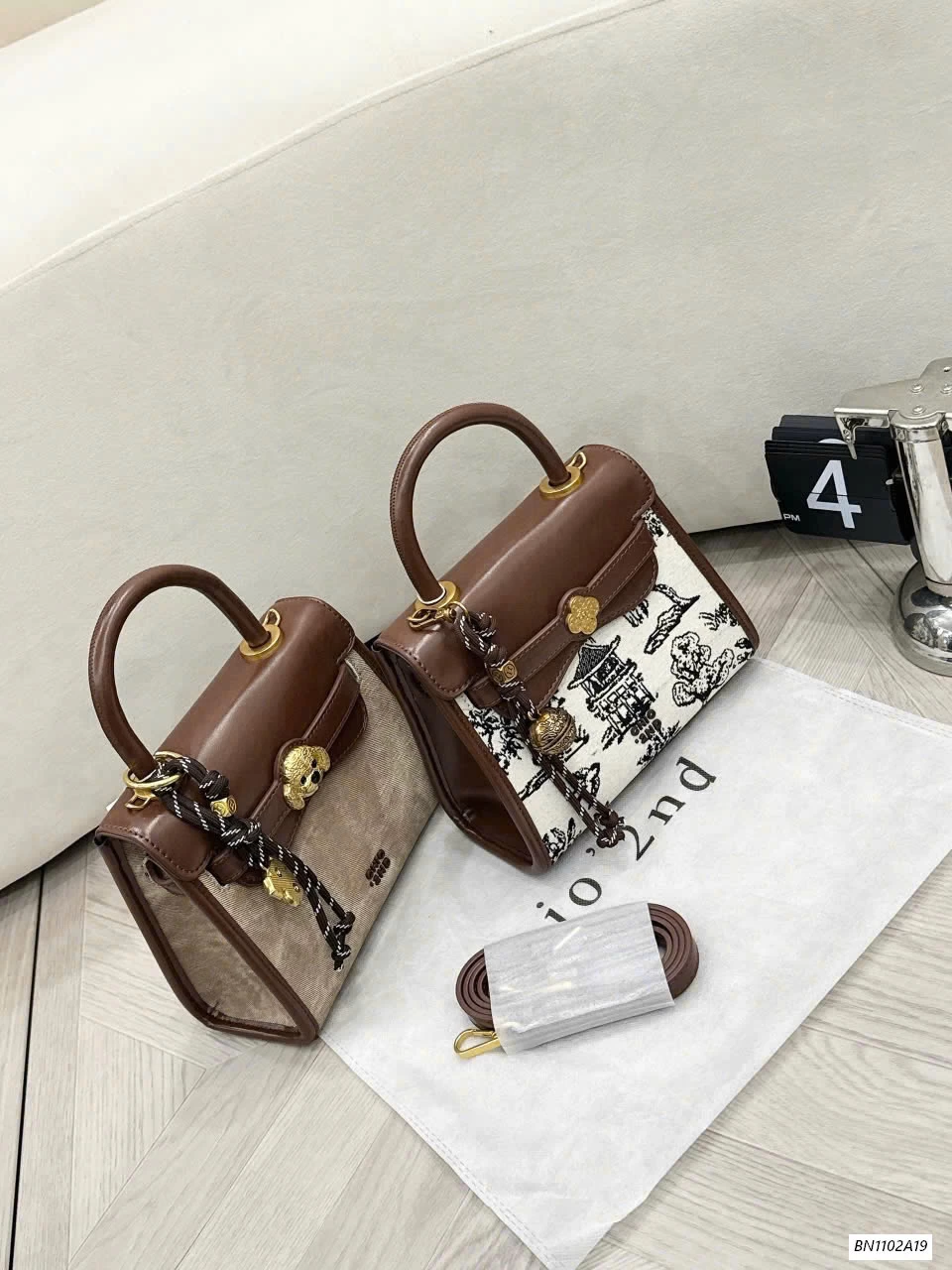 TÚI CHIO 2ND NÂU CHAMR CÚN