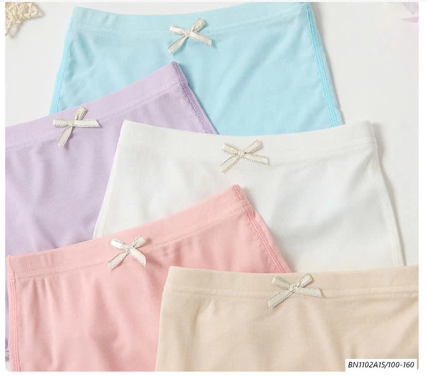 SÉT 2 QUẦN ĐÙI MẶC TRONG VÁY BG