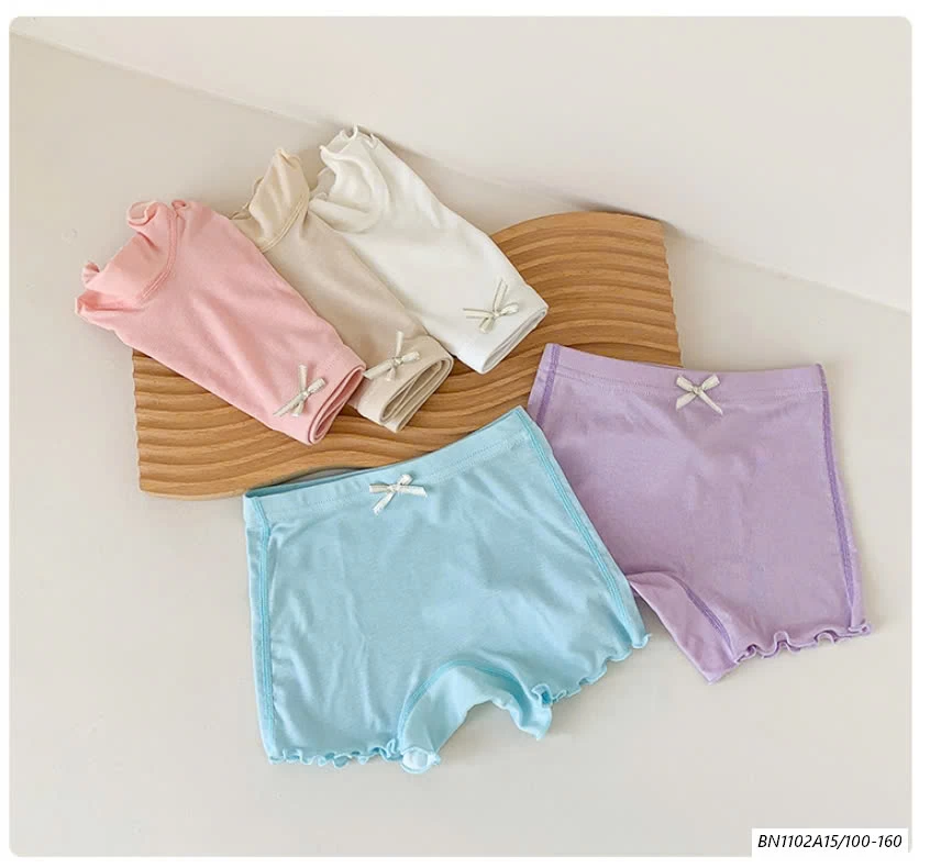 SÉT 2 QUẦN ĐÙI MẶC TRONG VÁY BG