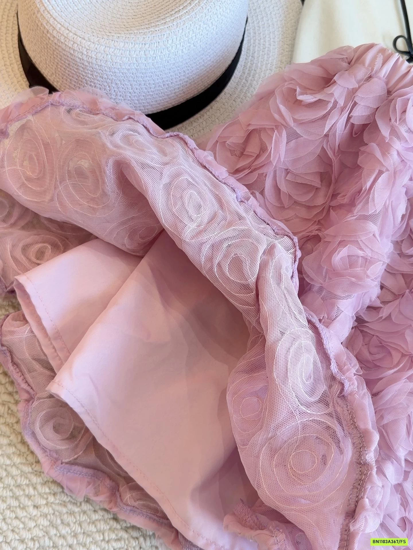 CHÂN VÁY XÒE HOA HỒNG 3D