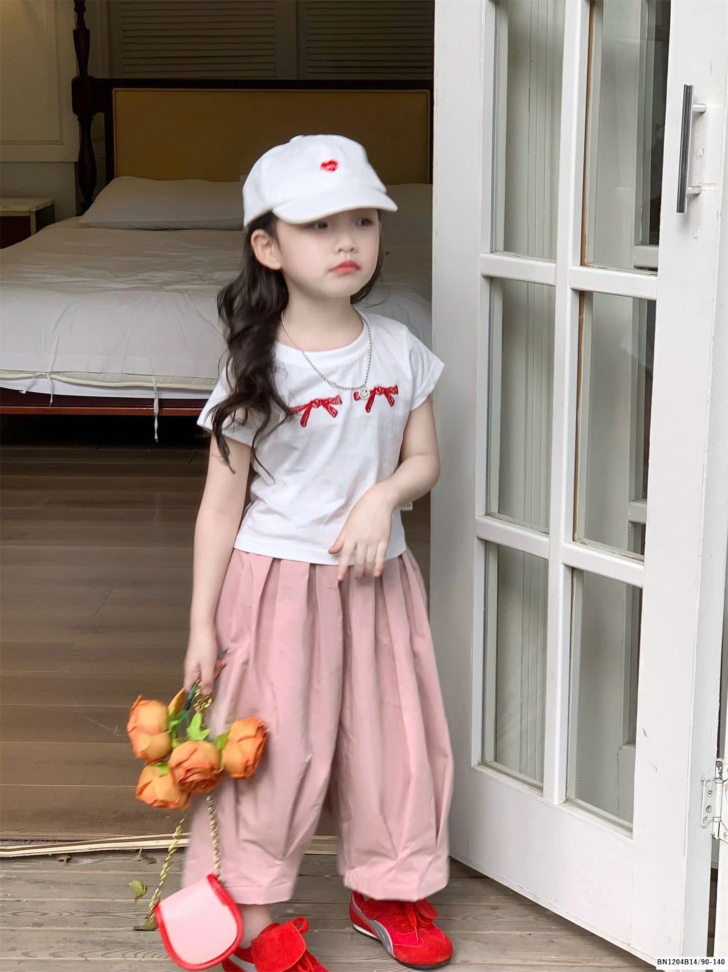 SET ÁO NƠ ĐỎ MIX QUẦN ỐNG RỘNG BG