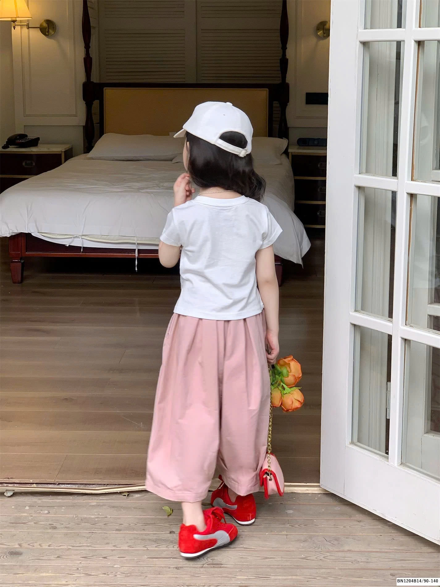 SET ÁO NƠ ĐỎ MIX QUẦN ỐNG RỘNG BG