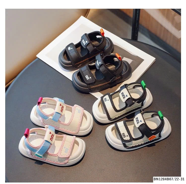 SANDAL HỌC SINH QUAI DÁN