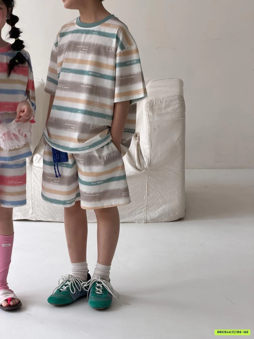 COUPLE KẺ PHỐI MÀU KUMAI