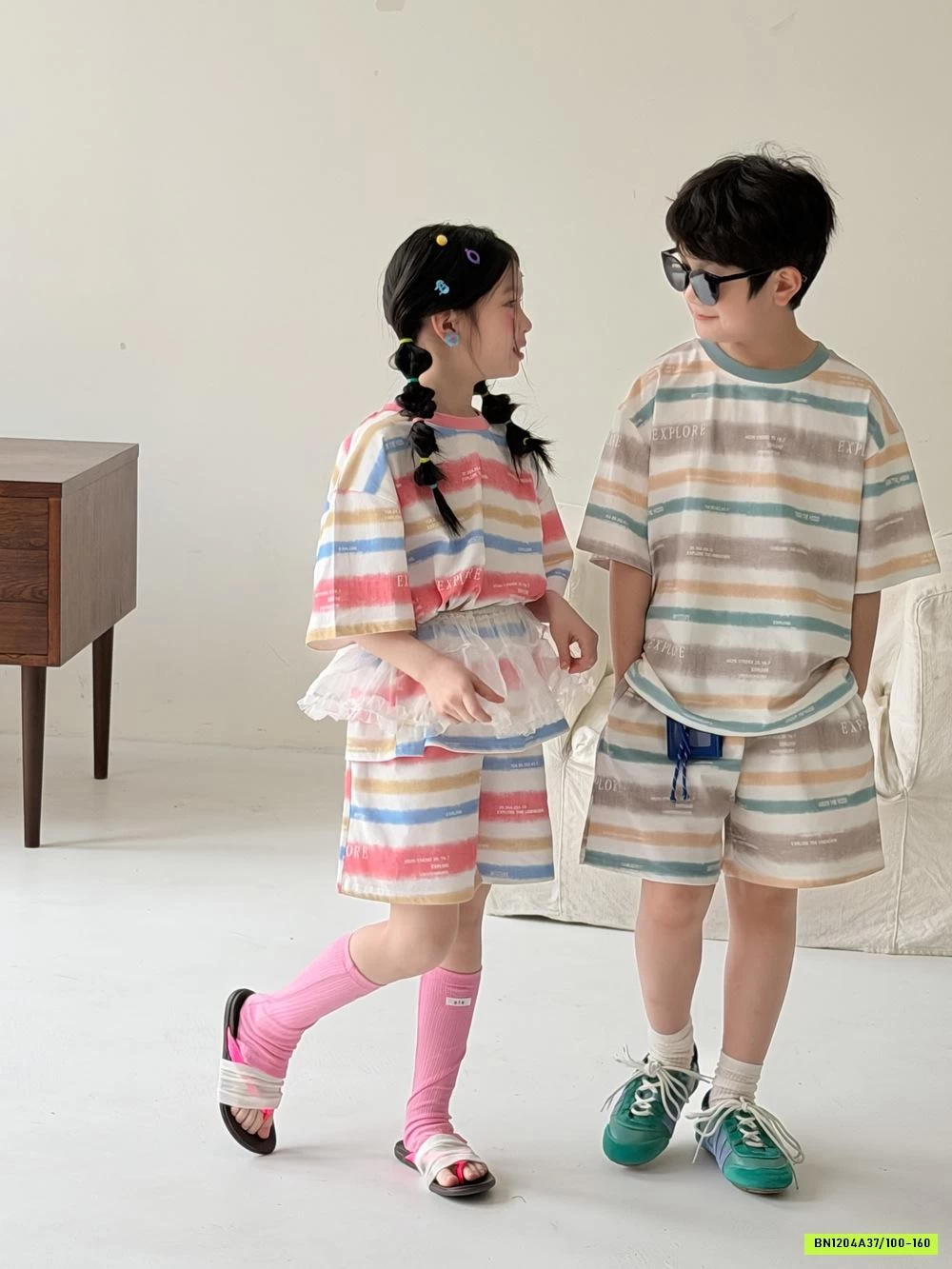 COUPLE KẺ PHỐI MÀU KUMAI