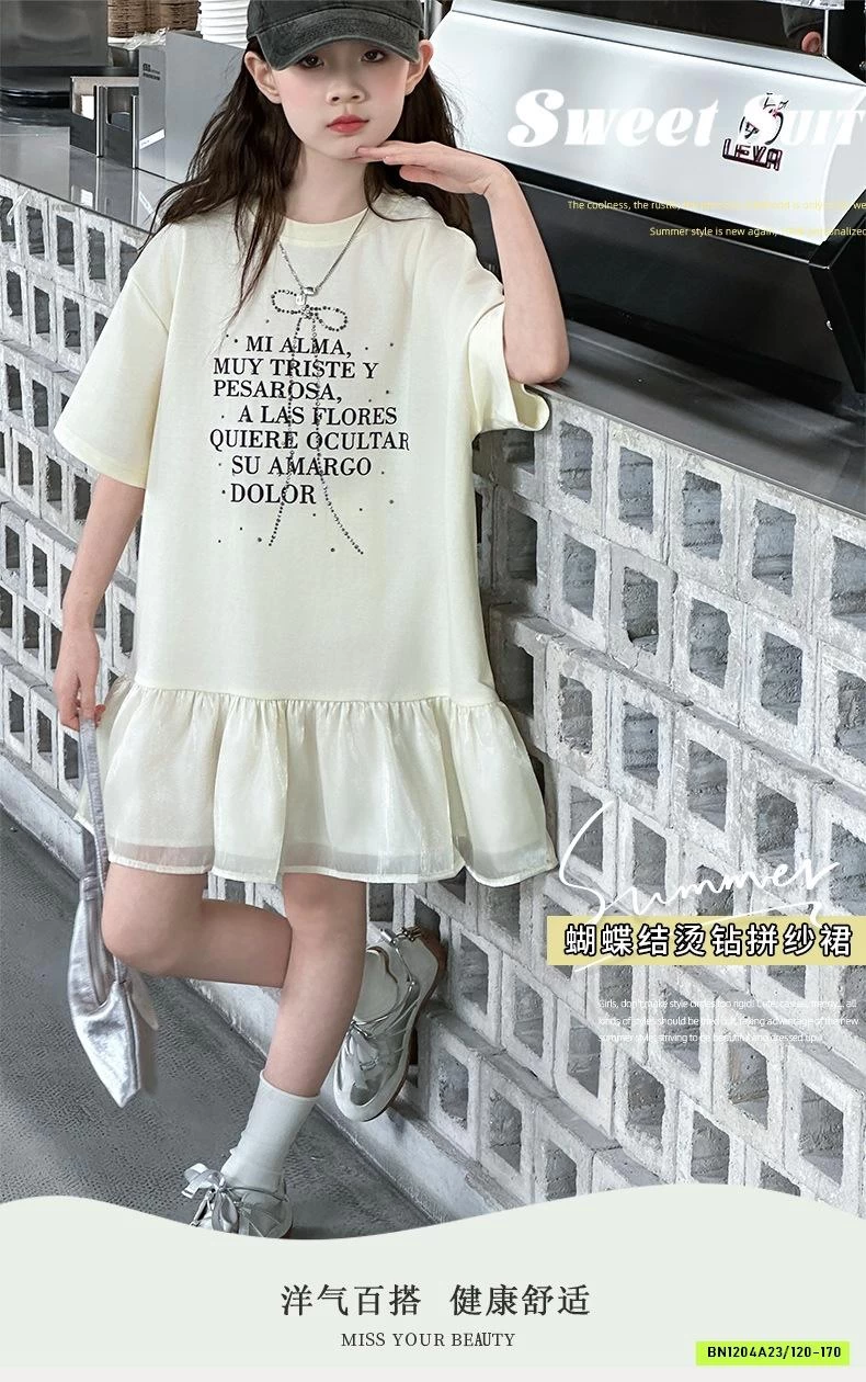 ĐẦM KEM ĐUÔI CÁ PHỐI VOAN