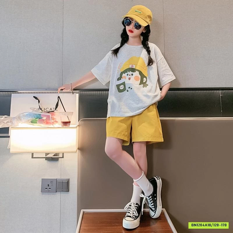 BỘ CÔ GÁI SHORT VÀNG