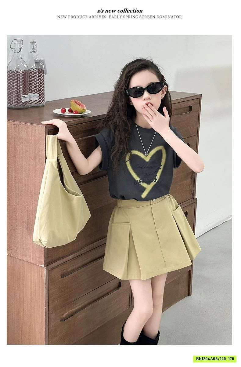 TANKTOP TRÁI TIM MIX CHÂN VÁY KAKI