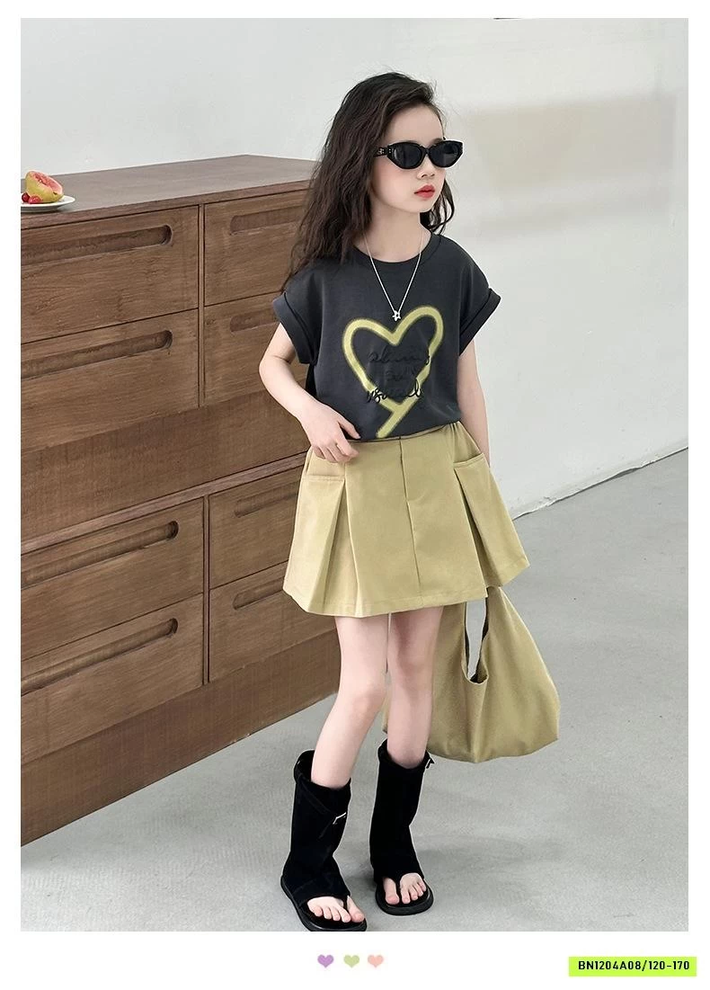 TANKTOP TRÁI TIM MIX CHÂN VÁY KAKI