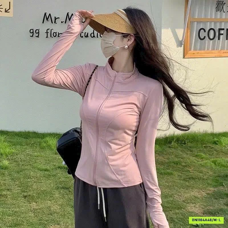 KHOÁC TẬP CHỐNG NẮNG