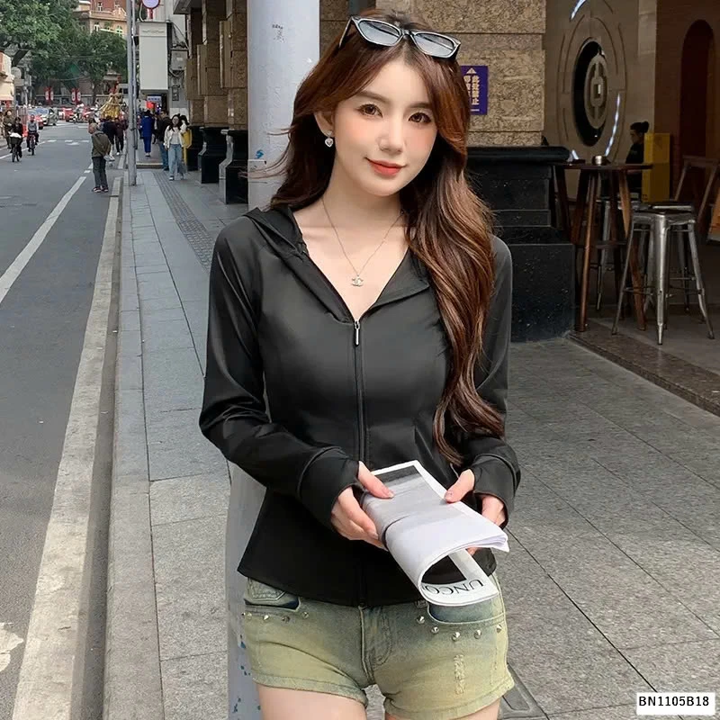 ÁO CHỐNG NẮNG MỎNG DÁNG ÔM NỮ