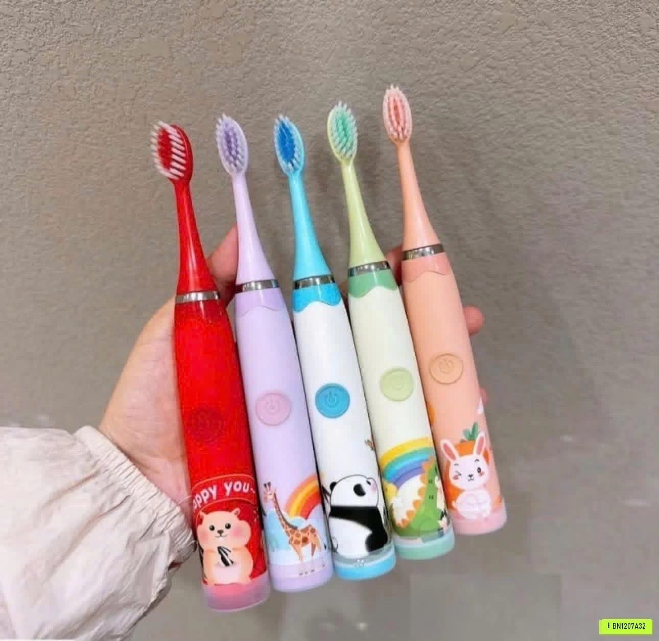 BÀN CHẢI ĐIỆN CHO BÉ SIÊU XỊN