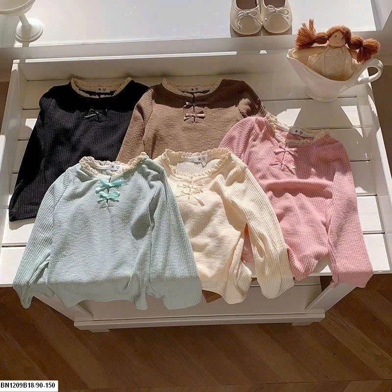 ÁO THUN GÂN VIỀN REN ĐÍNH NƠ