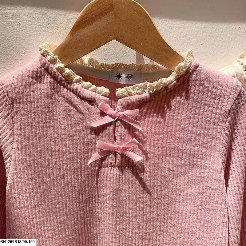 ÁO THUN GÂN VIỀN REN ĐÍNH NƠ