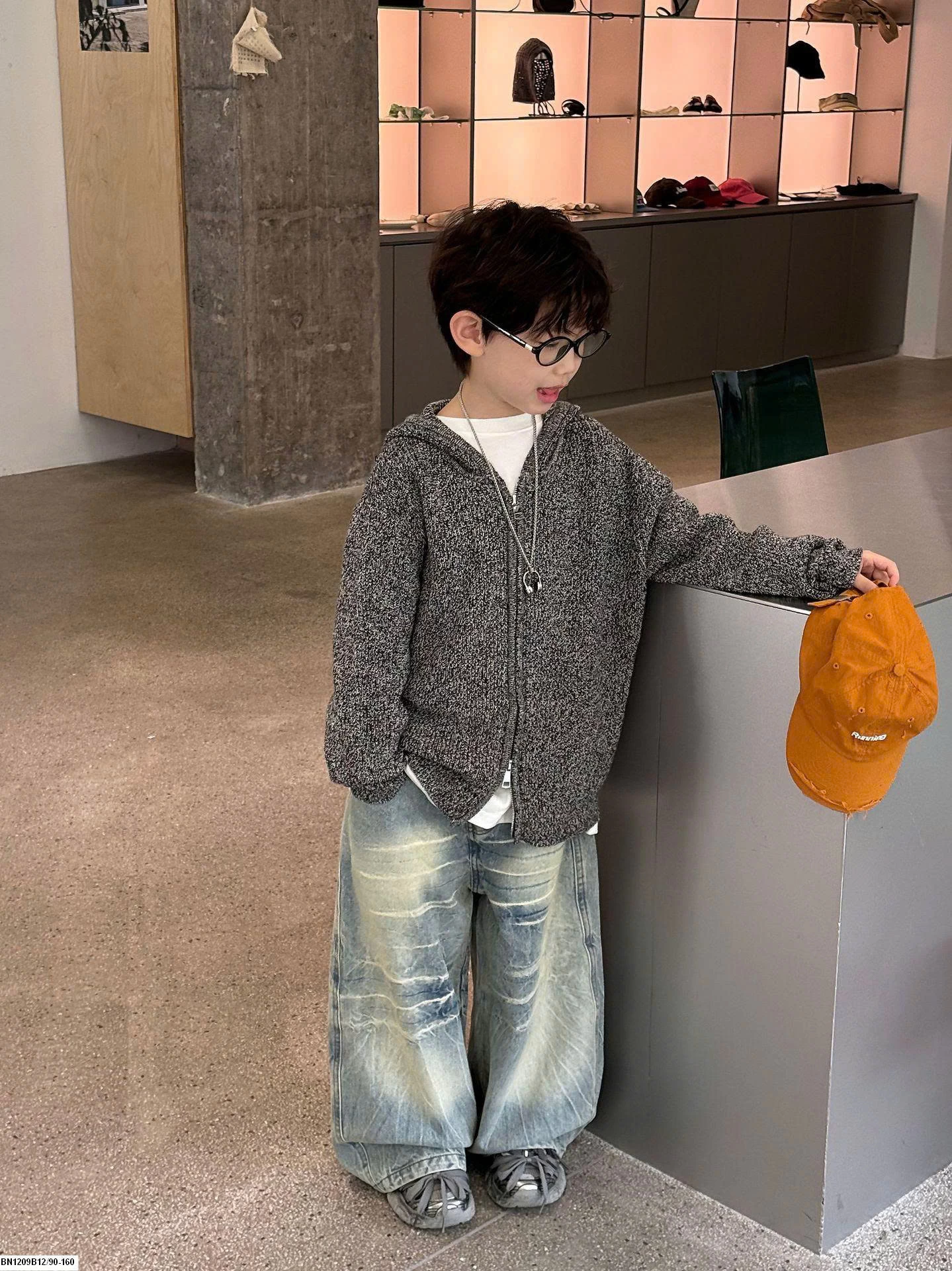 ÁO KHOÁC LEN XÁM MIX QUẦN JEAN