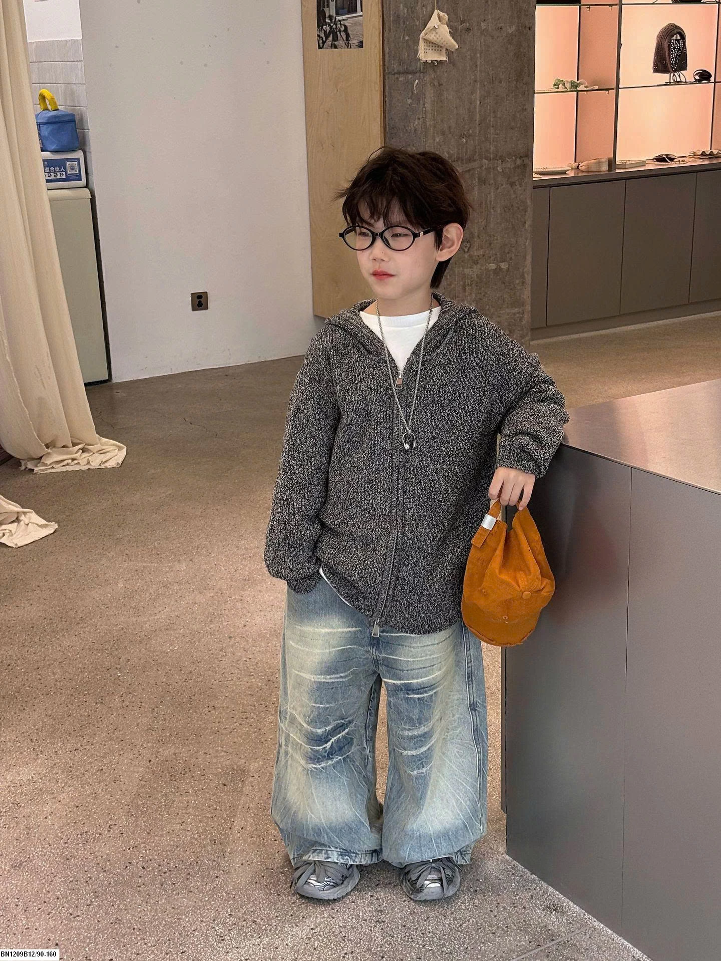 ÁO KHOÁC LEN XÁM MIX QUẦN JEAN