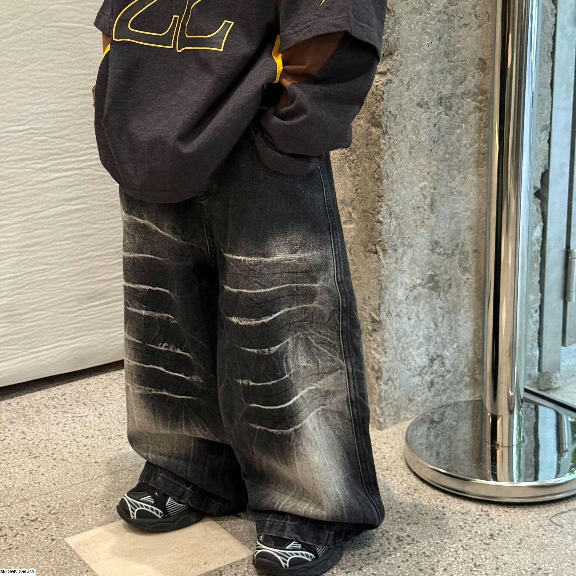 ÁO KHOÁC LEN XÁM MIX QUẦN JEAN