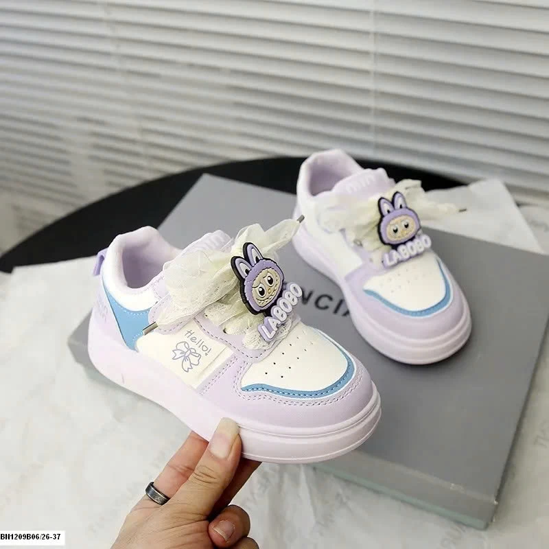 GIÀY THỂ THAO LABUBU