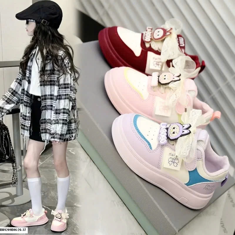 GIÀY THỂ THAO LABUBU