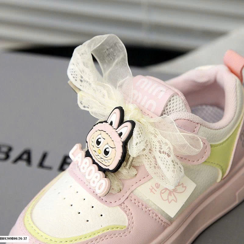 GIÀY THỂ THAO LABUBU