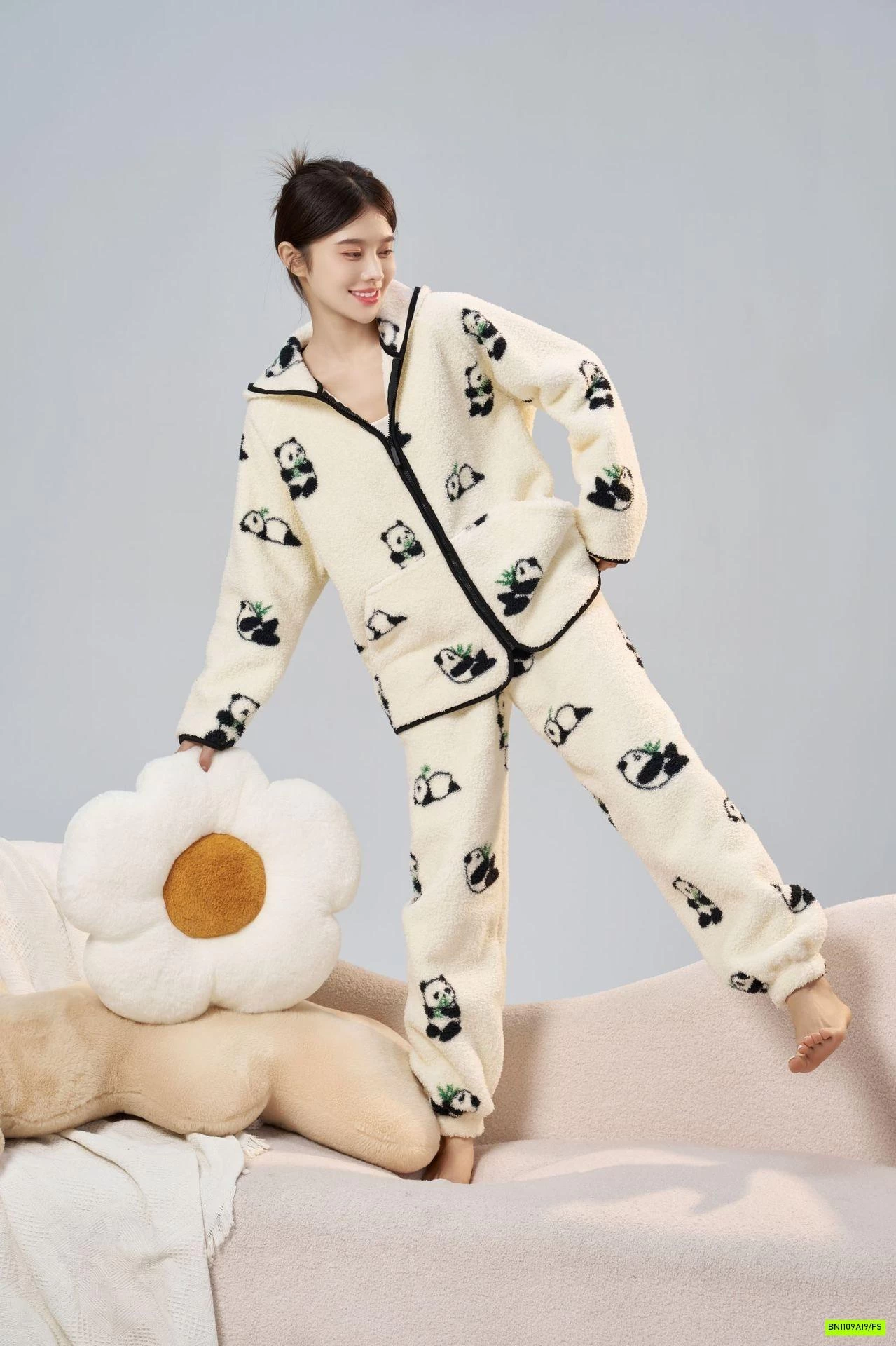 BỘ LÔNG ÁO KHOÁC KHÓA LIỀN MŨ MADNONO