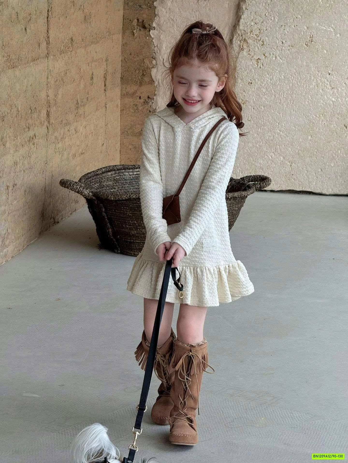 ĐẦM LEN ĐUÔI CÁ LIỀN MŨ