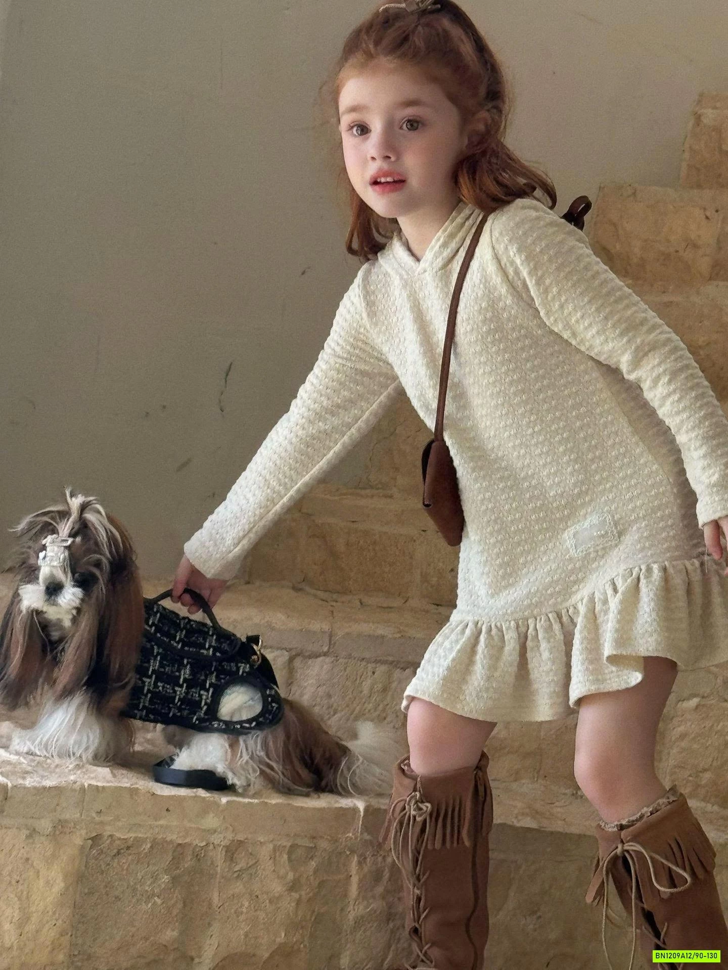 ĐẦM LEN ĐUÔI CÁ LIỀN MŨ