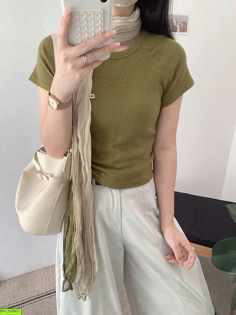 ÁO THUN NGẮN TAY DÁNG ÔM