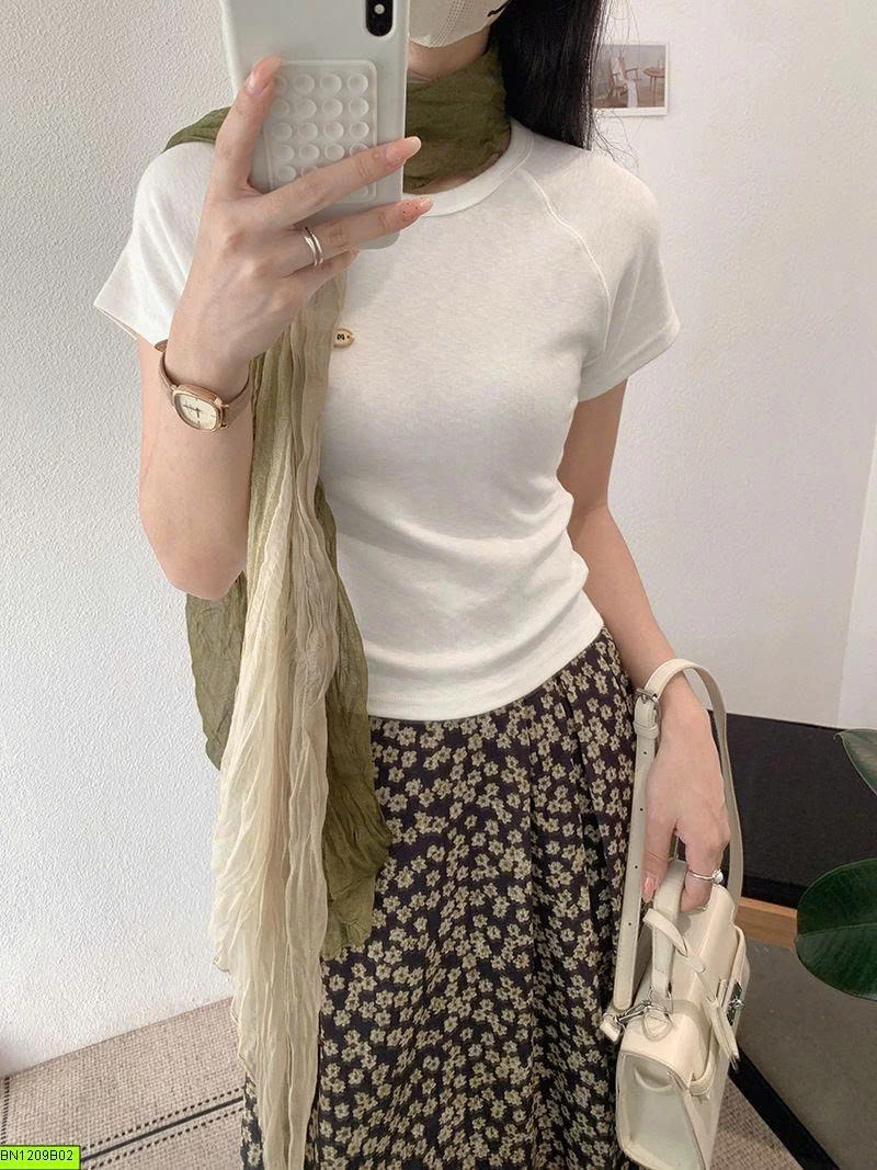 ÁO THUN NGẮN TAY DÁNG ÔM