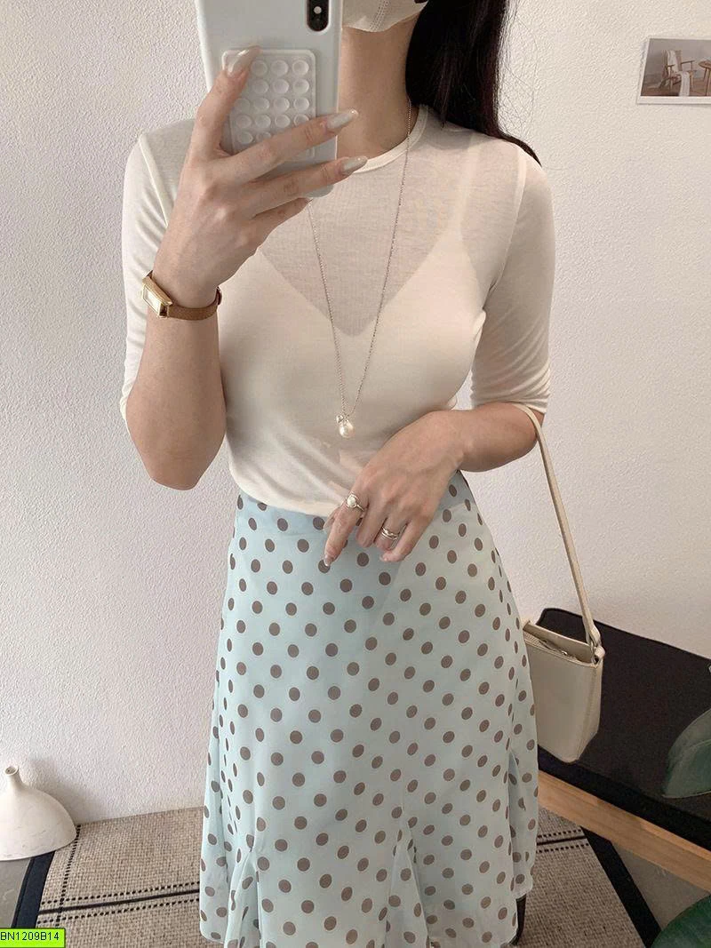 CHÂN VÁY CHẤM BI