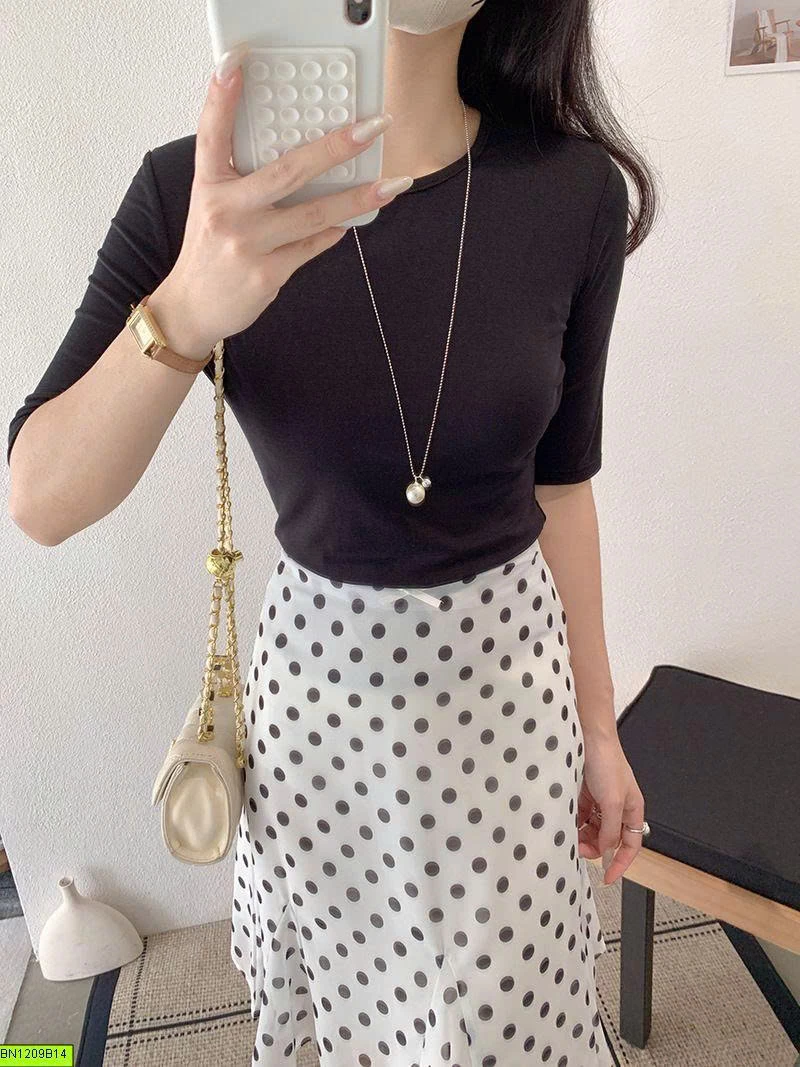 CHÂN VÁY CHẤM BI