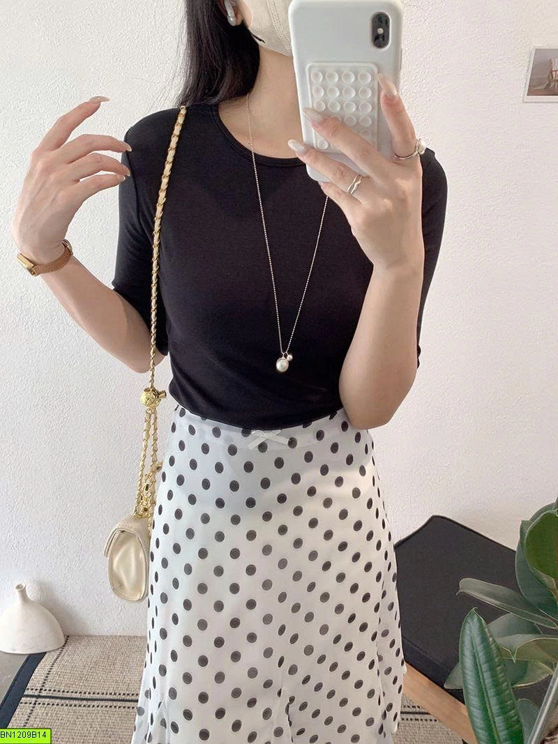 CHÂN VÁY CHẤM BI