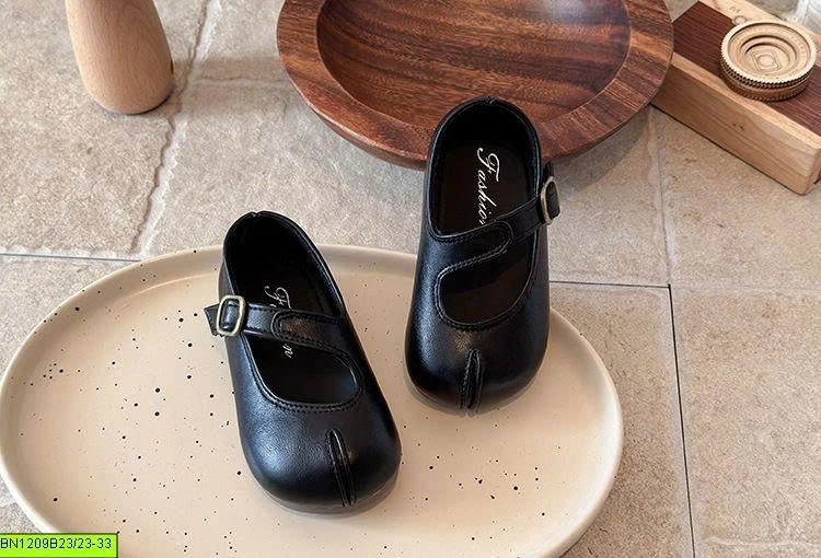 GIÀY BÚP BÊ XẺ MŨI