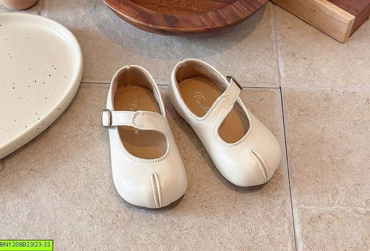 GIÀY BÚP BÊ XẺ MŨI