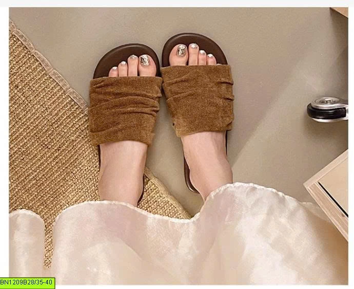 DÉP LÊ QUAI VẢI