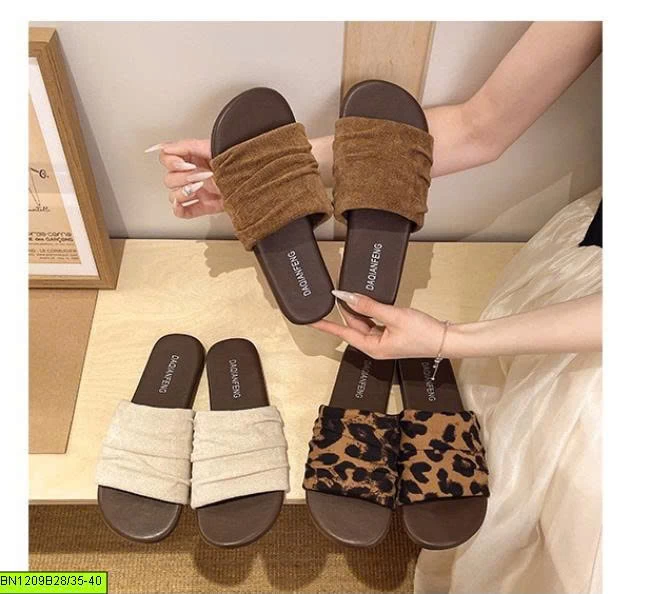 DÉP LÊ QUAI VẢI