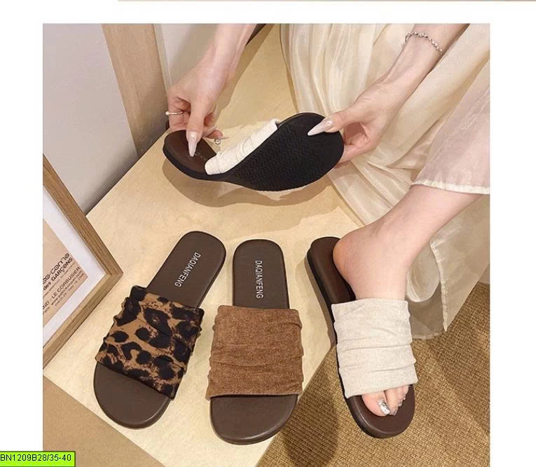 DÉP LÊ QUAI VẢI