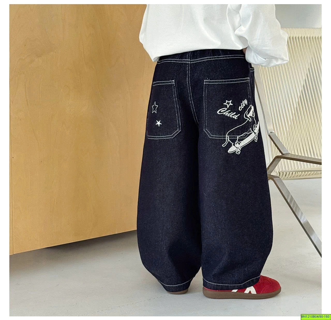 QUẦN JENA XANH ĐẬM IN HÌNH AOAOKIDS
