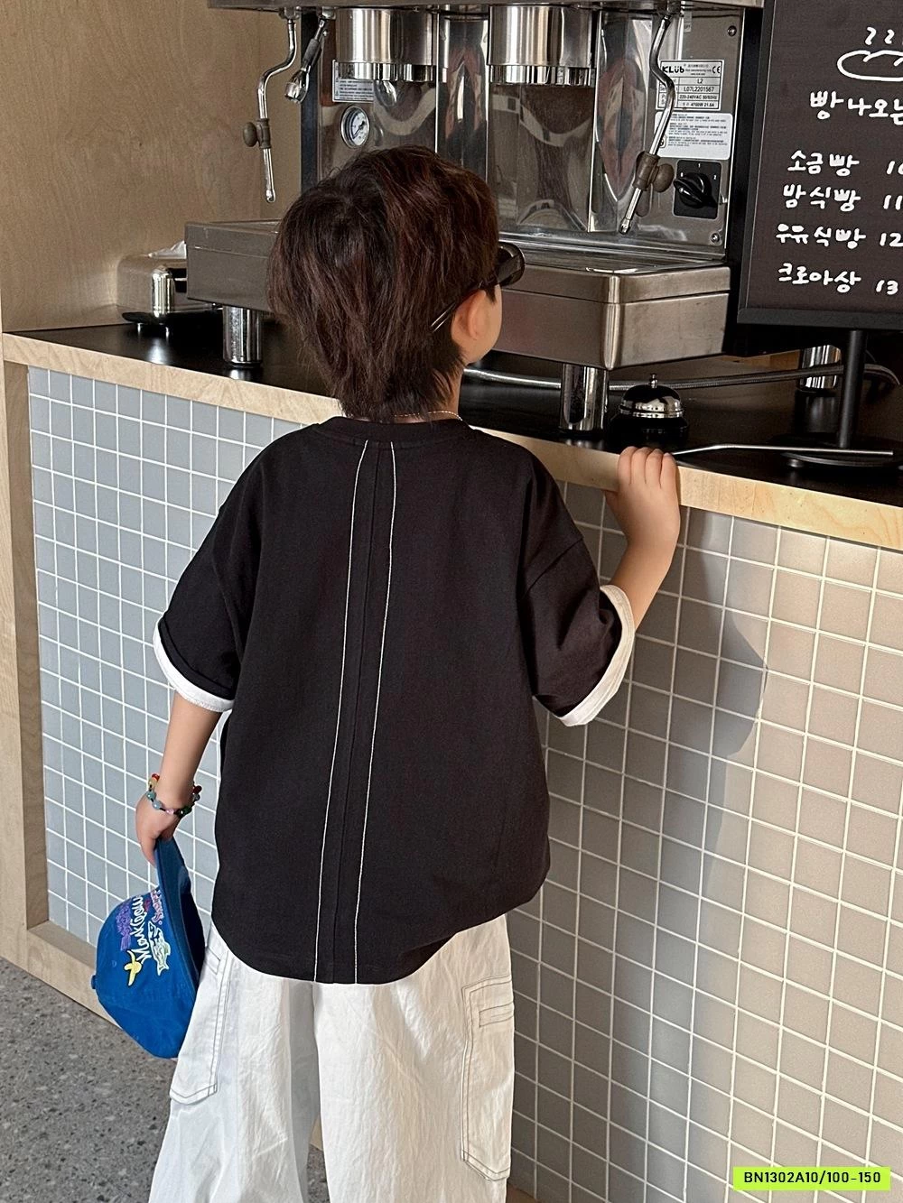 ÁO ĐEN MIX QUẦN SUÔNG TÚI HỘP AFTE