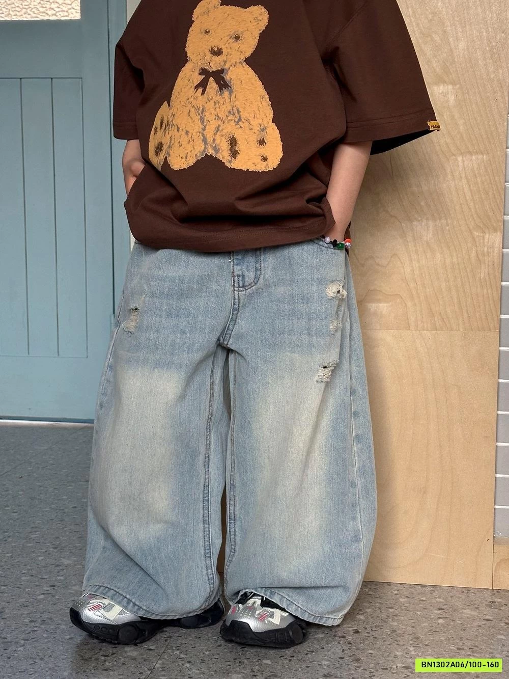 ÁO GẤU NÂU MIX JEANS SUÔNG RÁCH AFTE