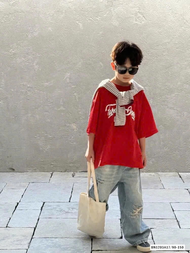 ÁO THUN ĐỎ IN CHỮ